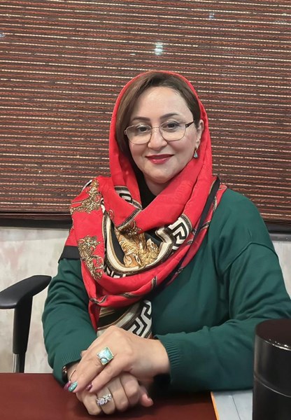 دکتر لاله ترابی 